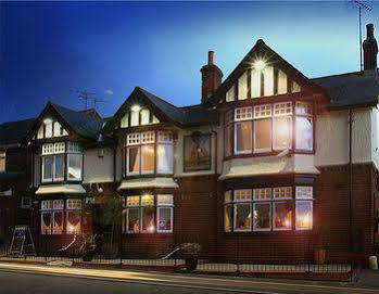 The Oyster Smack Inn Burnham-on-Crouch Exterior foto